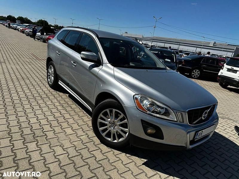 Culoareargint Utilizat 2010 Volvo XC60 SUV | 8.900 EUR (Preț OK) - Imagine 1/4