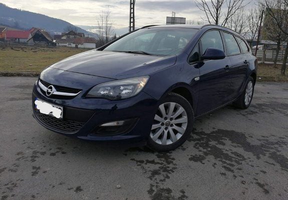 Second-hand Opel Astra 110 CP (80 kW) 2015 Albastru Break