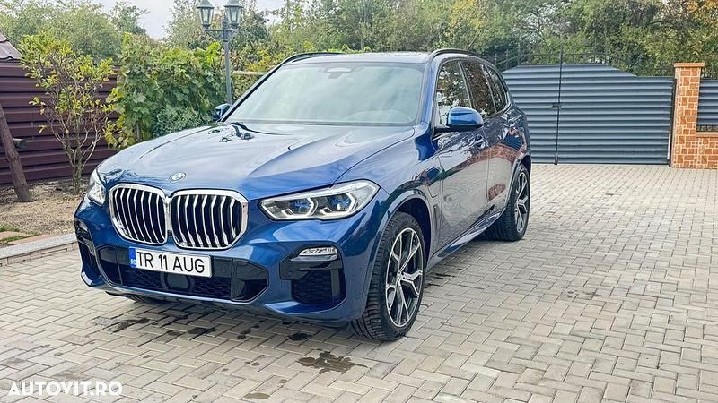 Culoarealbastru Utilizat 2020 BMW X5 SUV | 41.500 EUR (Preț bun) - Imagine 1/4
