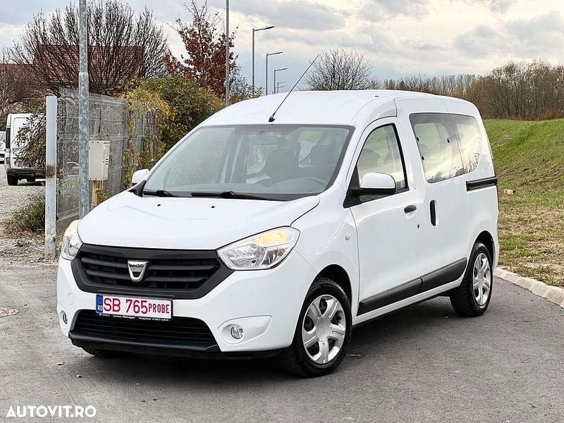Second-hand Dacia Dokker Lauréate 102 CP (75 kW) 2015 Culoarealb Monovolum