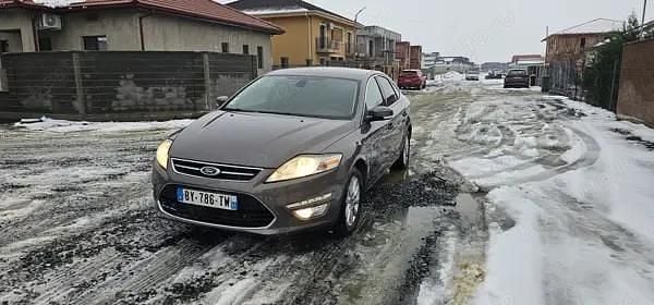Gri Second-hand 2012 Ford Mondeo Titanium Berlinǎ | 4.690 EUR (Preț bun) - Imagine 1/4