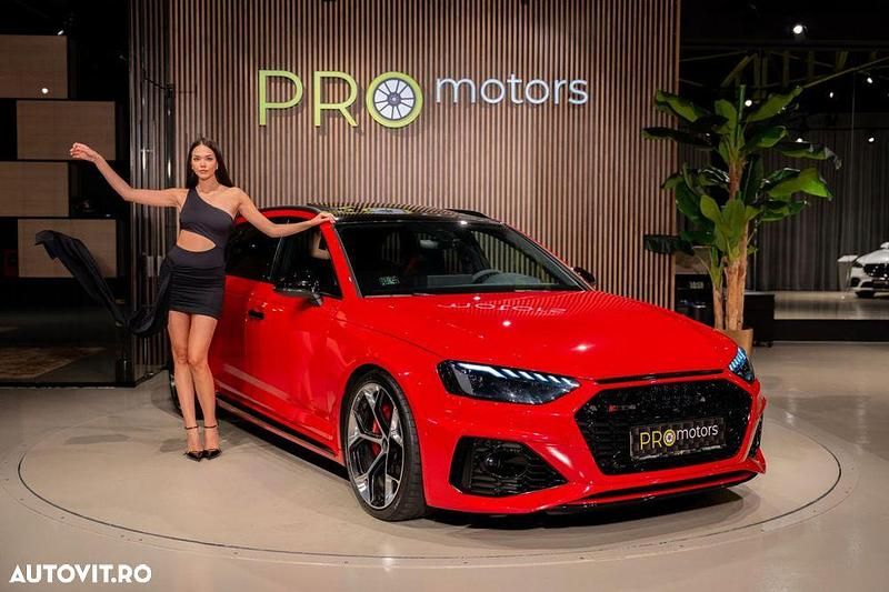 Second-hand Audi RS4 Basis 450 CP (330 kW) 2023 Culoarerosu Break