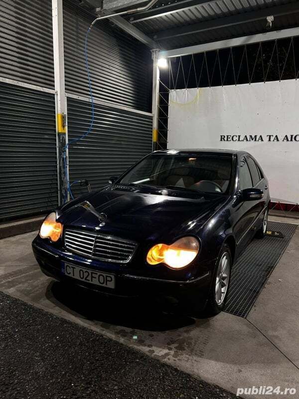 Utilizat 2003 Mercedes C270 Berlinǎ | 1.100 EUR - Imagine 1/4