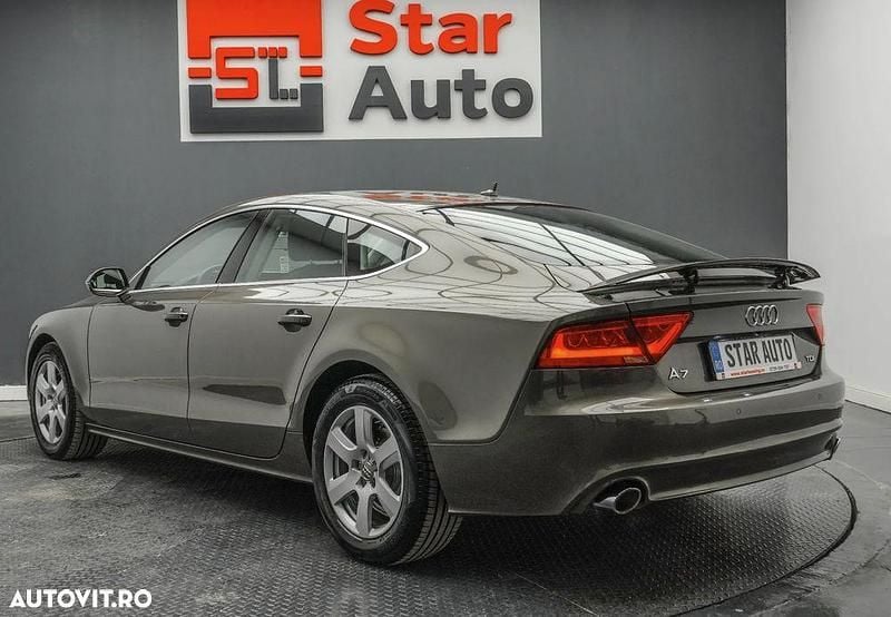 Second-hand Audi A7 Premium 204 CP (150 kW) 2014 Culoaremaro Hatchback