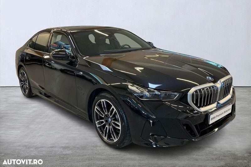 Negru Utilizat 2024 BMW 530e Berlinǎ | 59.990 EUR - Imagine 1/4
