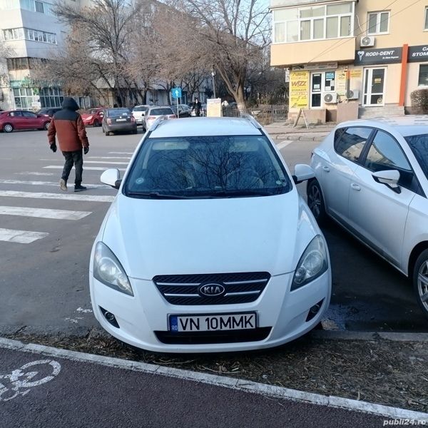Utilizat 2008 Kia Ceed Sportswagon Break | 2.200 EUR - Imagine 1/4