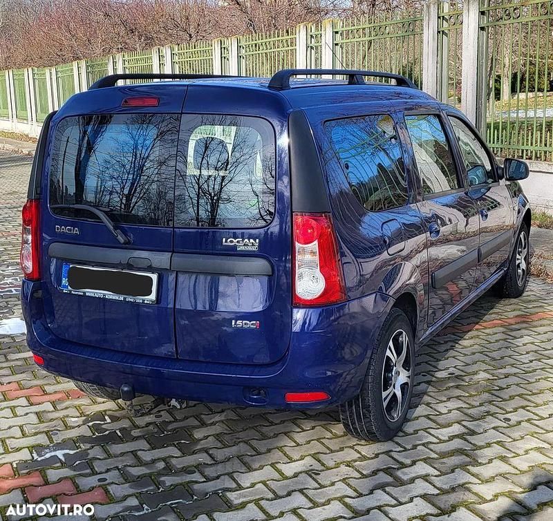 Second-hand Dacia Logan 90 CP (66 kW) 2010 Culoarealbastru Break