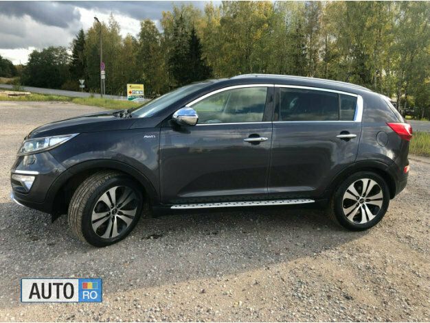 Second-hand Kia Sportage 115 CP (84 kW) 2012 Negru SUV