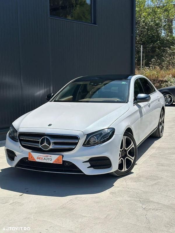 Alb Utilizat 2017 Mercedes E220 AMG line | 27.990 EUR (Scump) - Imagine 1/4