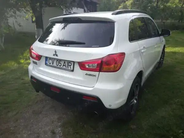 Utilizat 2011 Mitsubishi ASX SUV | 5.300 EUR (Preț bun) - Imagine 1/3