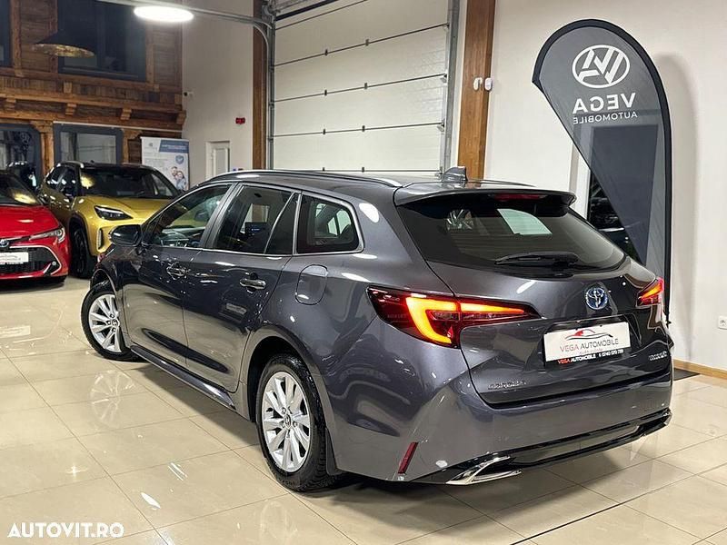 Second-hand Toyota Corolla Lounge 140 CP (102 kW) 2023 Culoaregri Break