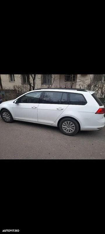 Alb Utilizat 2014 VW Golf VII Trendline Break | 5.990 EUR (Preț bun) - Imagine 1/4