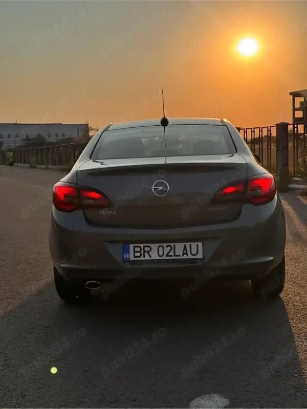 Second-hand Opel Astra 140 CP (102 kW) 2018 Berlinǎ