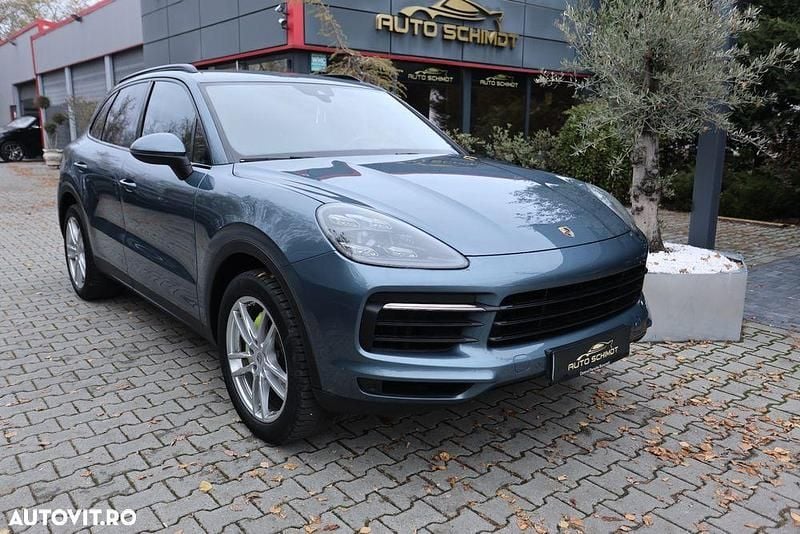 Culoarealbastru Utilizat 2019 Porsche Cayenne SUV | 38.899 EUR - Imagine 1/4