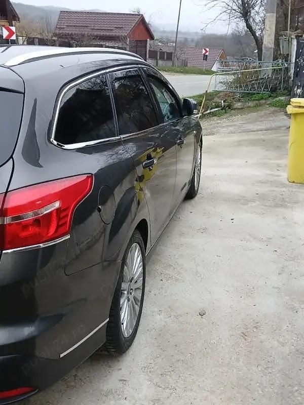 Second-hand Ford Focus 120 CP (88 kW) 2015 Hatchback