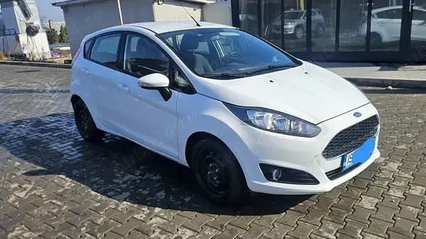 Second-hand Ford Fiesta 95 CP (69 kW) 2016 Alb Hatchback