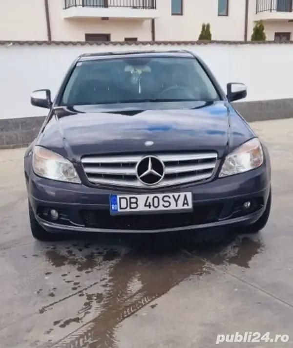 Utilizat 2007 Mercedes 220 Berlinǎ | 4.999 EUR - Imagine 1/4