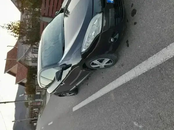 Negru Utilizat 2010 Renault Mégane III Hatchback | 3.490 EUR (Preț OK) - Imagine 1/4
