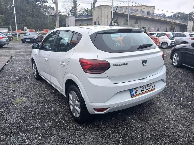 Second-hand Dacia Sandero Lauréate 91 CP (66 kW) 2016 Alb Hatchback