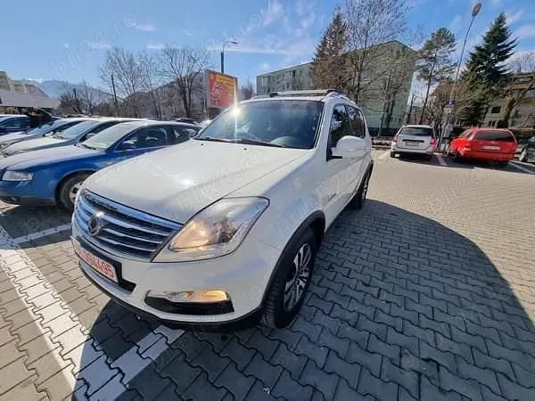 Alb Utilizat 2013 Ssangyong (KGM) Rexton SUV | 7.100 EUR (Preț OK) - Imagine 1/4