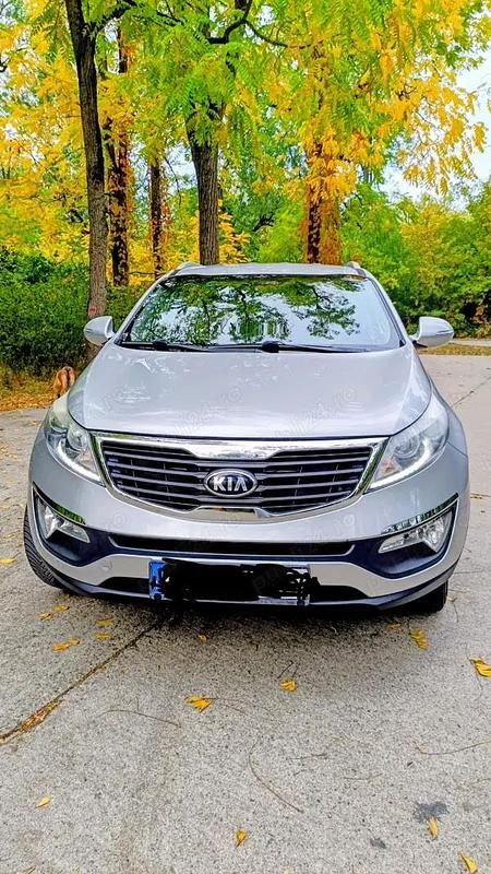 Gri Utilizat 2012 Kia Sportage SUV | 9.500 EUR (Preț OK) - Imagine 1/4