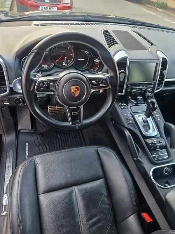 Utilizat 2015 Porsche Cayenne SUV | 23.000 EUR (Super Preț) - Imagine 1/4