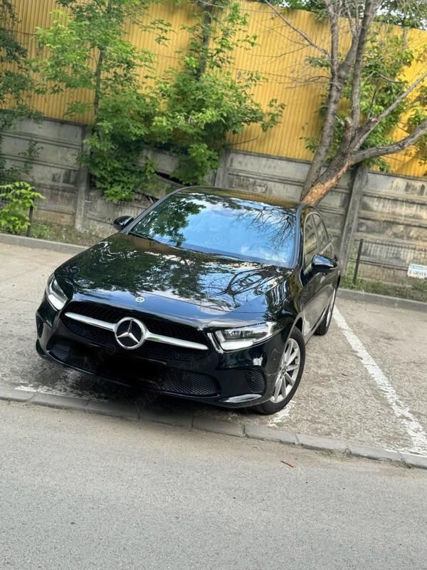 Utilizat 2021 Mercedes A200 Berlinǎ | 26.500 EUR (Preț OK) - Imagine 1/4