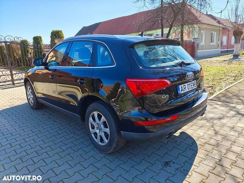 Second-hand Audi Q5 211 CP (155 kW) 2010 Culoarenegru SUV