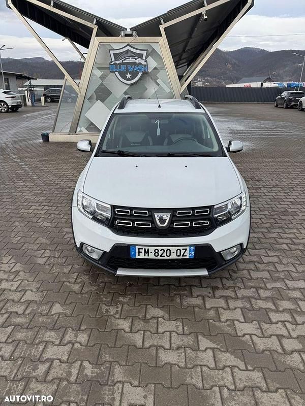 Second-hand Dacia Sandero Prestige 95 CP (69 kW) 2020 Culoarealb