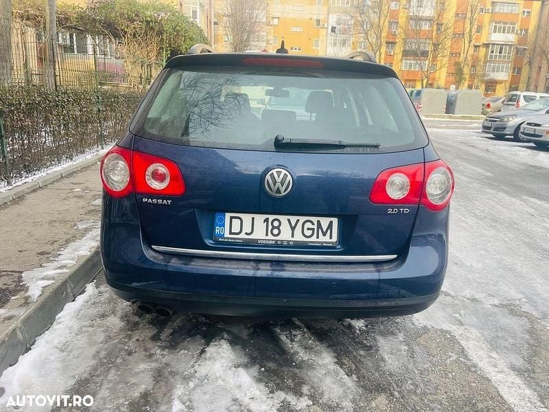 Second-hand VW Passat Highline 140 CP (102 kW) 2008 Culoarealbastru Break
