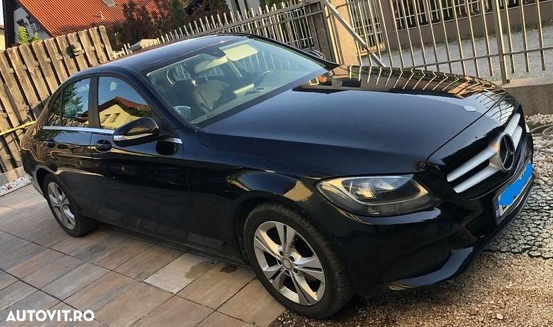 Culoarenegru Utilizat 2014 Mercedes C220 Berlinǎ | 16.000 EUR (Scump) - Imagine 1/4