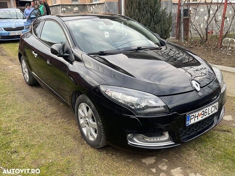 Second-hand Renault Mégane III 110 CP (80 kW) 2012 Culoarenegru Coupe