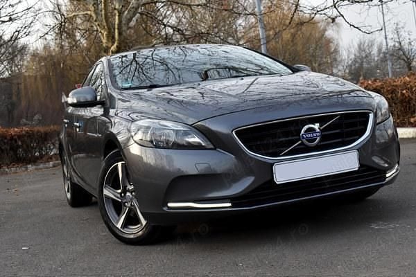 Gri Utilizat 2013 Volvo V40 Break | 7.490 EUR (Preț OK) - Imagine 1/4