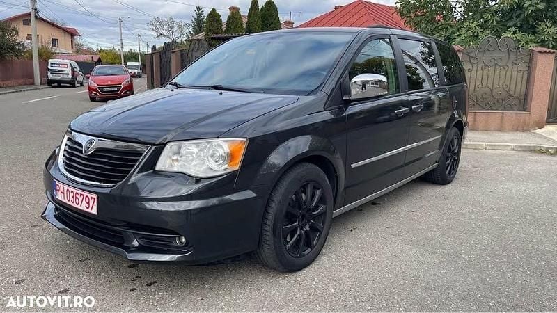 Culoaregri Utilizat 2013 Lancia Voyager Monovolum | 6.500 EUR - Imagine 1/4