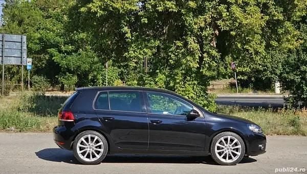 Argintiu Utilizat 2010 VW Golf VI Team Hatchback | 5.890 EUR (Preț OK) - Imagine 1/3