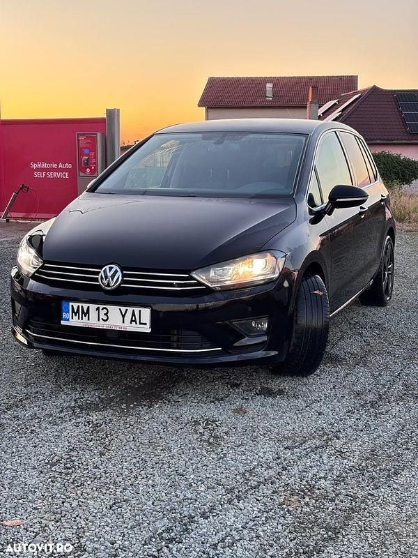 Culoarenegru Utilizat 2014 VW Golf VII Highline Hatchback | 10.200 EUR (Preț OK) - Imagine 1/4