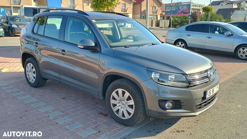 Gri Utilizat 2014 VW Tiguan Trendline SUV | 8.990 EUR (Preț bun) - Imagine 1/4