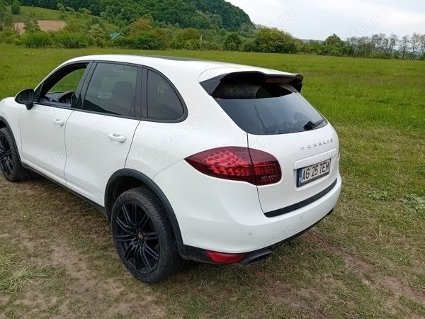 Second-hand Porsche Cayenne 245 CP (180 kW) 2014 SUV