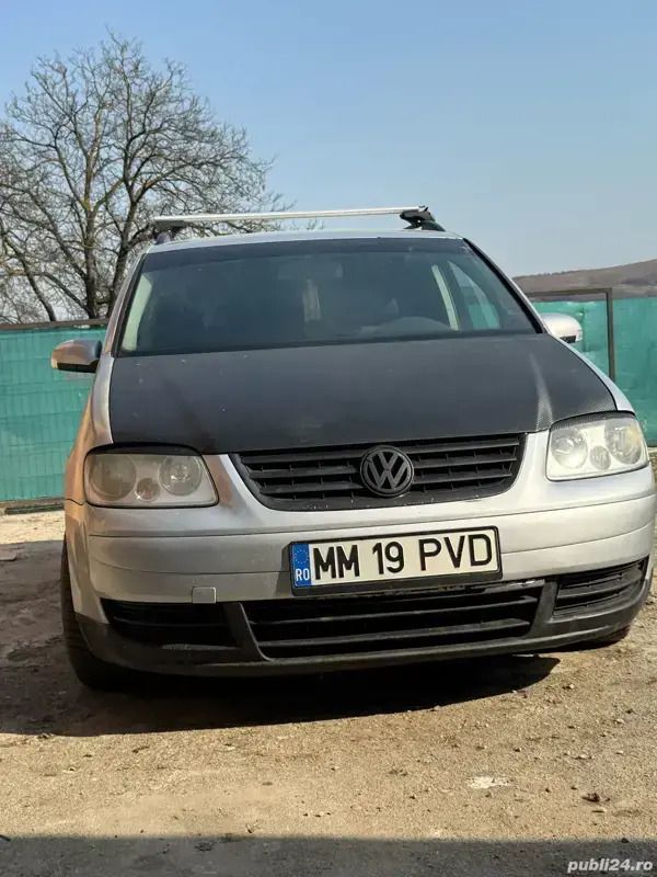 Utilizat 2005 VW Touran Monovolum | 1.000 EUR (Super Preț) - Imagine 1/4