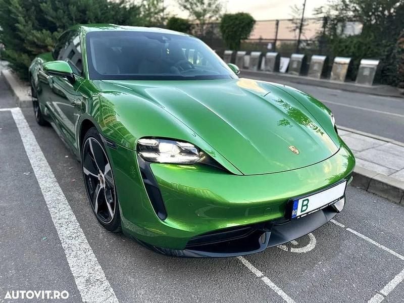 Verde Utilizat 2020 Porsche Taycan Turbo Berlinǎ | 80.900 EUR - Imagine 1/4
