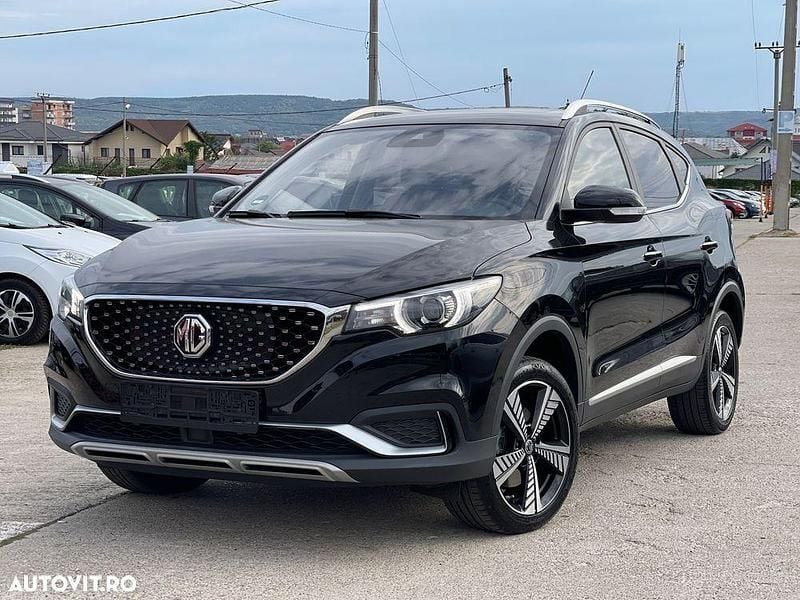 Culoarenegru Utilizat 2020 MG ZS Berlinǎ | 12.999 EUR (Preț bun) - Imagine 1/4