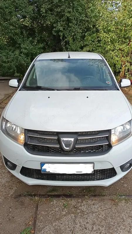 Alb Utilizat 2015 Dacia Logan Lauréate Berlinǎ | 4.150 EUR (Preț OK) - Imagine 1/4