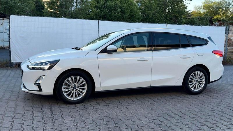 Utilizat 2020 Ford Focus | 17.536 EUR (Scump) - Imagine 1/1
