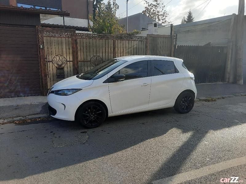 Second-hand 2019 Renault Zoe Hatchback | 9.999 EUR - Imagine 1/4