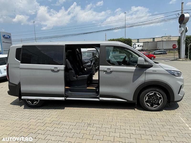 Nouă Ford Tourneo Active 170 CP (125 kW) 2025 Culoaregri Van