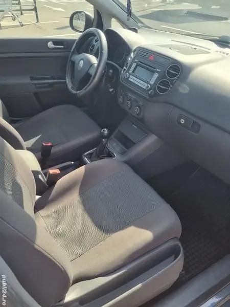 Second-hand VW Golf VI 105 CP (77 kW) 2008 Hatchback