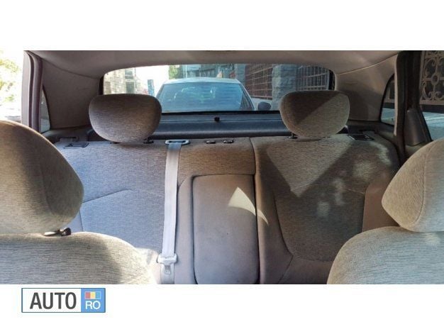 Second-hand Citroën C5 114 CP (83 kW) 2003 Verde Hatchback