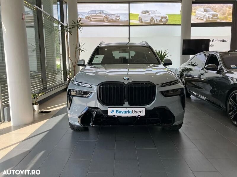 Second-hand BMW X7 Comfort Edition 340 CP (250 kW) 2024 Gri SUV