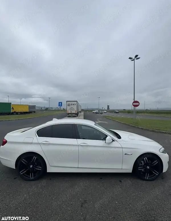 Second-hand BMW 525 218 CP (160 kW) 2014 Berlinǎ