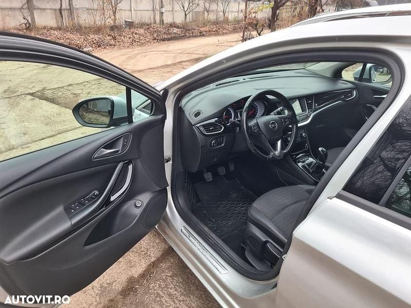 Second-hand Opel Astra Dynamic 150 CP (110 kW) 2017 Culoaregri Break
